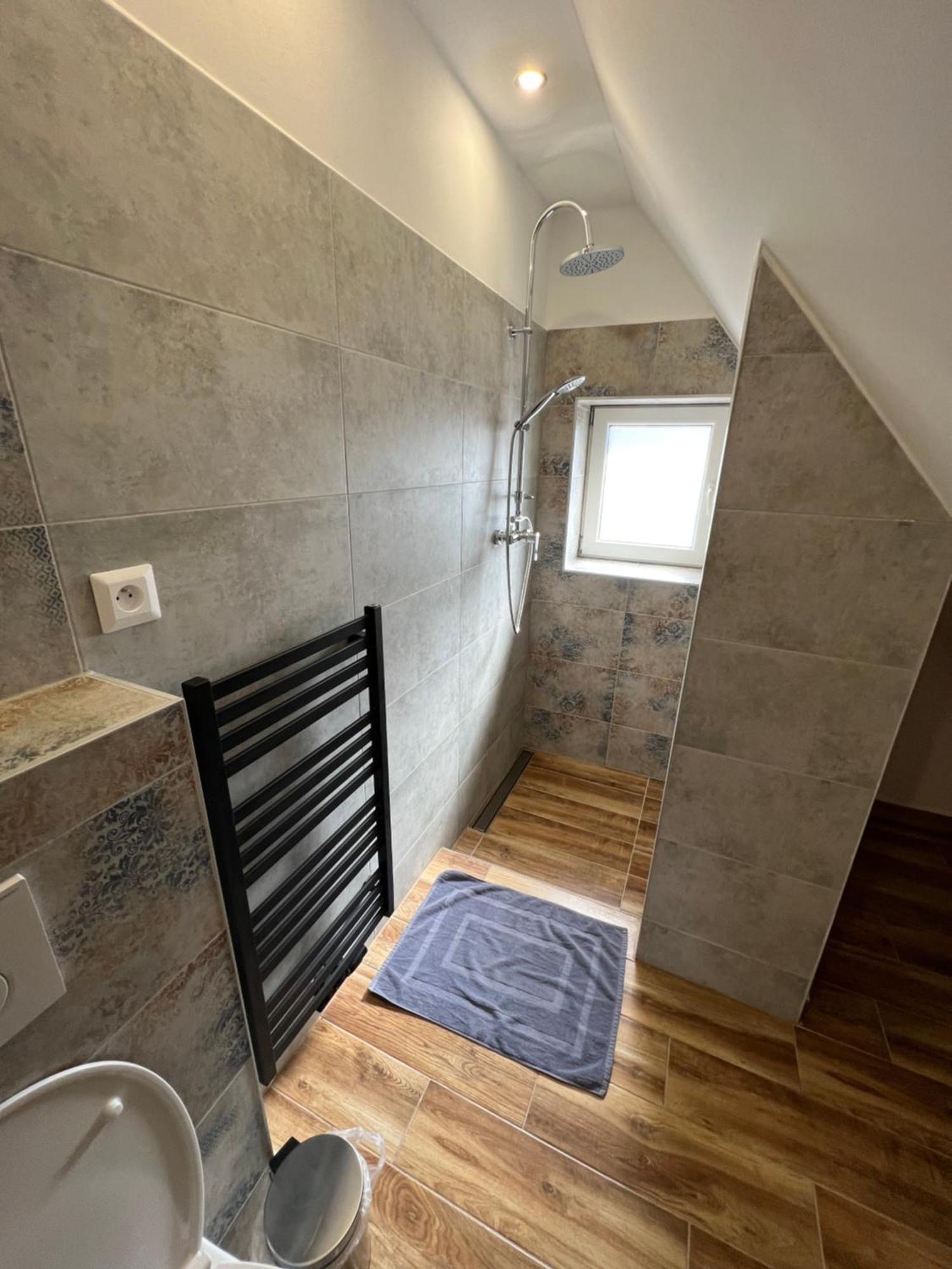 Apartmany De Luxe Kezmarok Ngoại thất bức ảnh